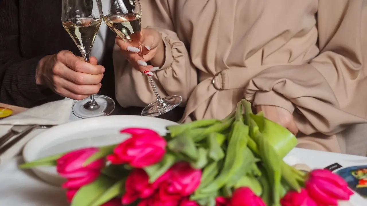 How to Plan an Anniversary Gift That Feels Personal (And Keep It a Secret)