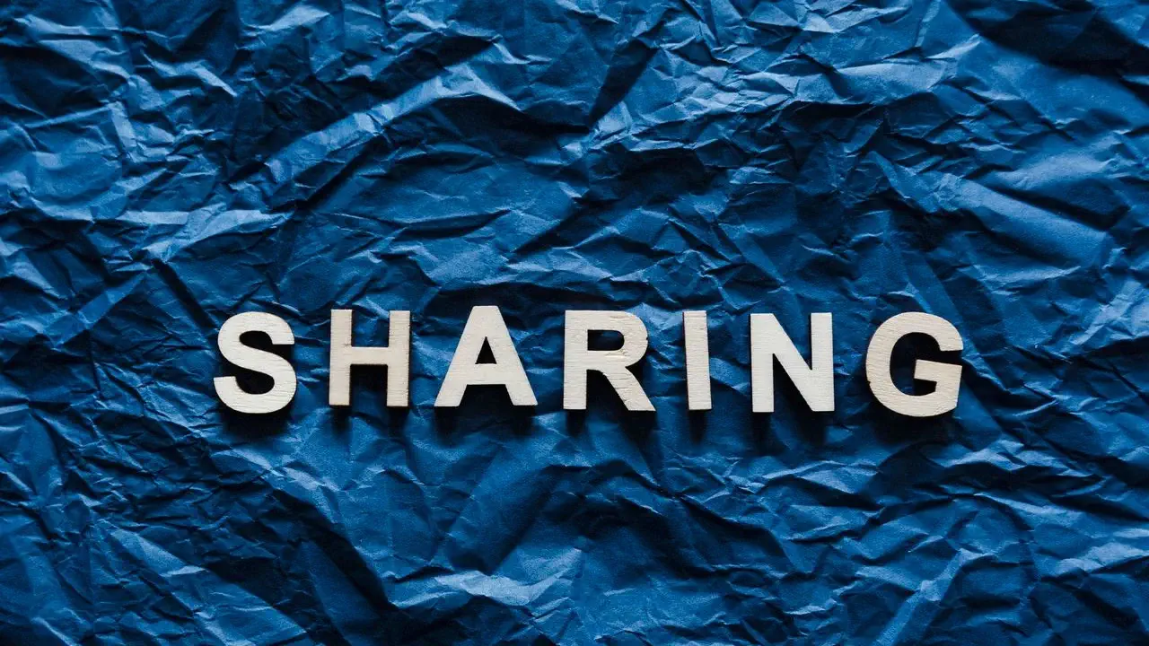 How to Share a Wishlist Link With Party Guests (Without Sounding Demanding)